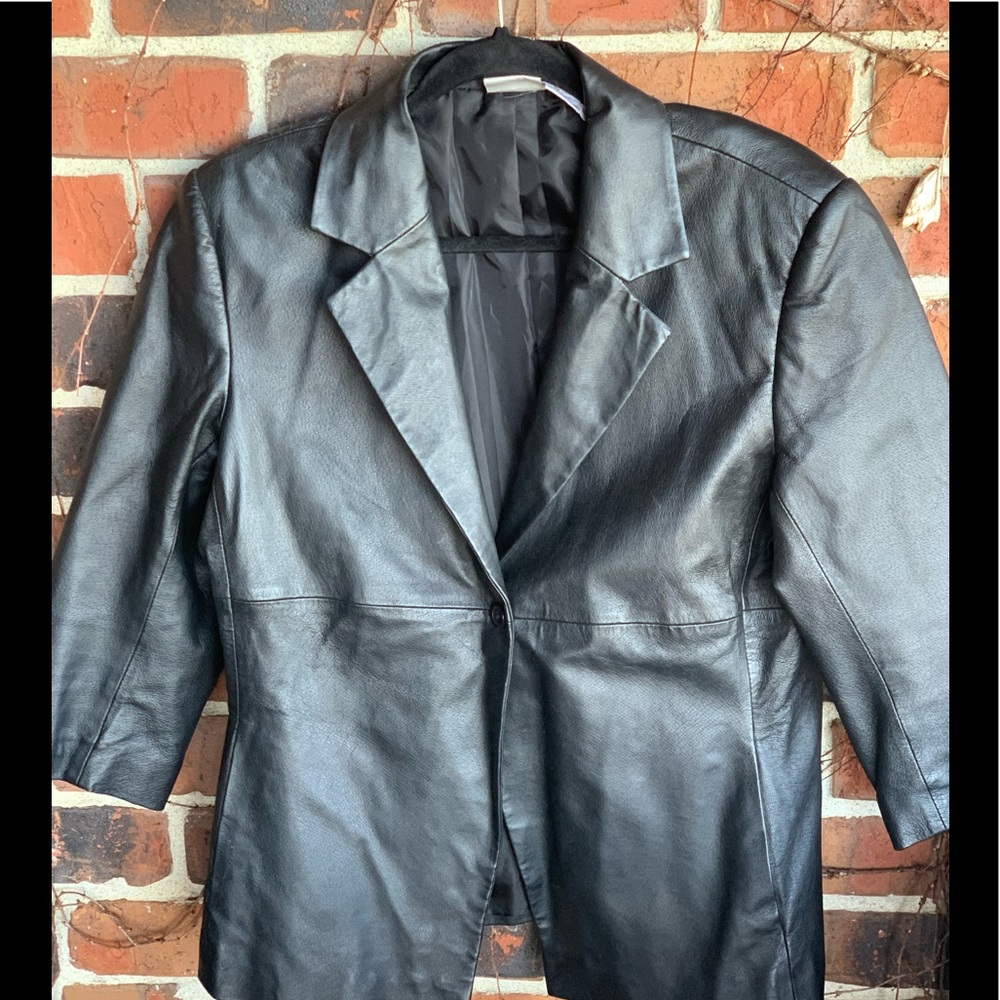 3/4 sleeve leather one button blazer